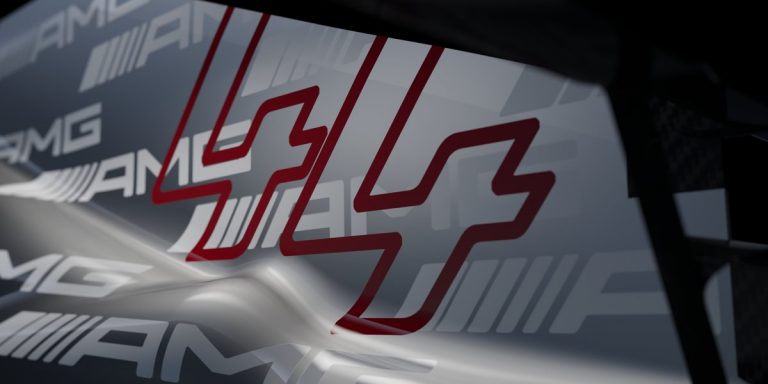 ‘Mercedes’ jaunā modeļa W12 prezentācija