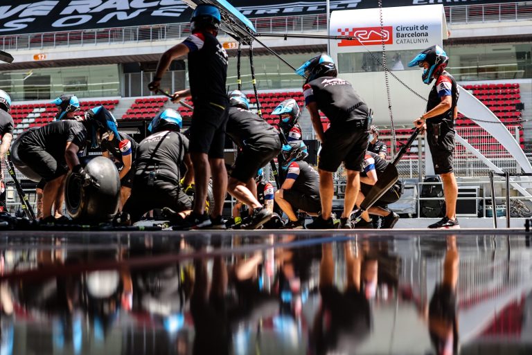 Hamiltons pēc rekordiem, buļļi pēc revanša Katalonijā – 5 intrigas, kurām sekot Spānijas GP