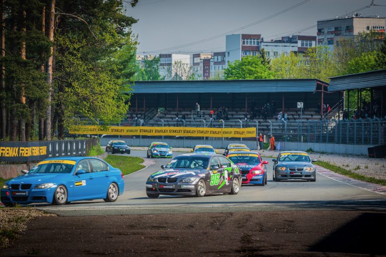 BMW 325 kauss – Baltijas autošosejas populārākā klase noskaidros labākos sacensībās Pērnavā
