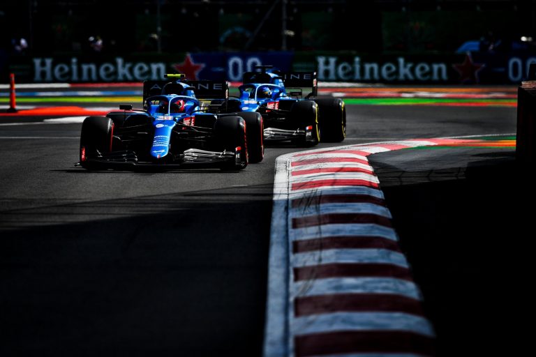 Mehiko GP treniņi – ‘Red Bull’ dominē, vēl divi braucēji sodīti