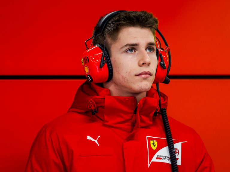“Red Bull” un “Ferari” paziņo junioru programmas pilotu plānus
