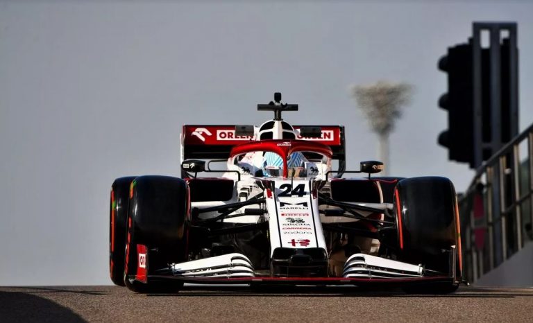 F1 debitants Žou: “Botass ir labākais iespējamais komandas biedrs”