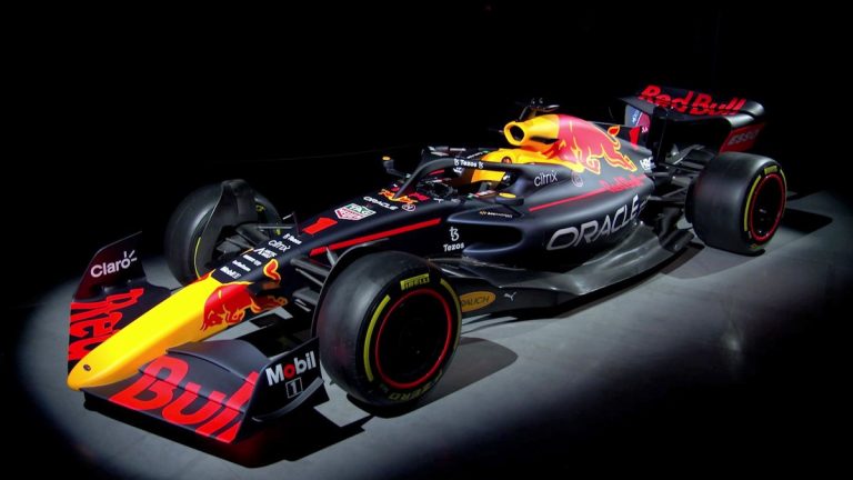 Jaunā modeļa Red Bull RB18 prezentācijas video un foto