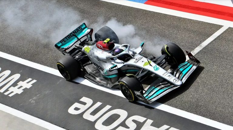 Hamiltons: “Mercedes komanda nav gatava cīnīties par uzvarām”