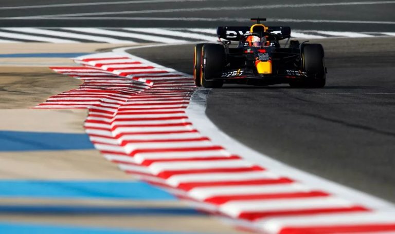 Verstapens ātrākais otrajā treniņā, Hamiltonam problemātiska sesija