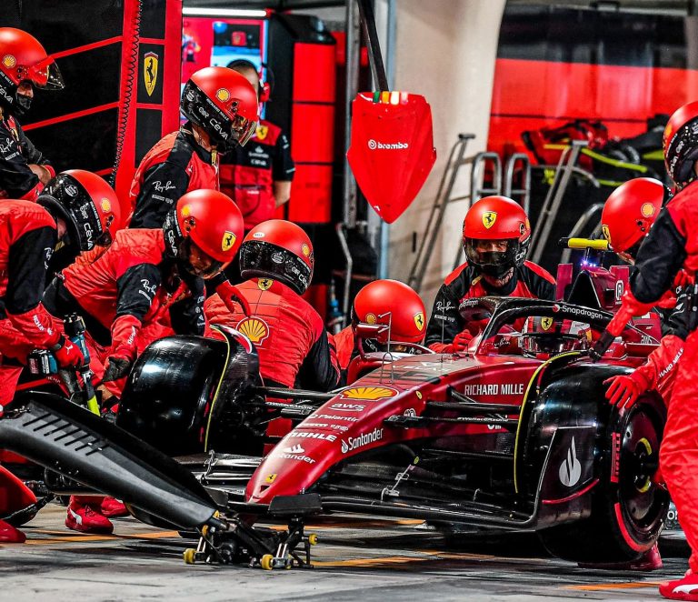 Saincs ticis pie uzlabota ‘Ferrari’ motora