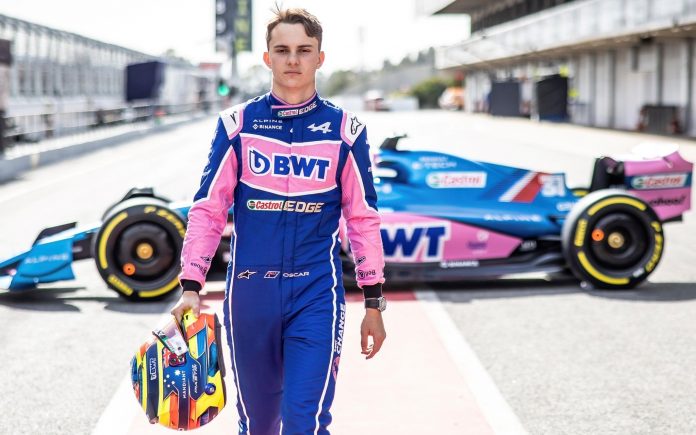 deal-alpine-f1-reserve-driver-oscar-piastri-will-be-able-to-race-for-mclaren_4