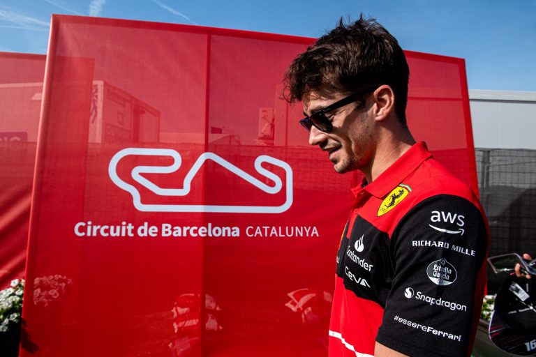 Leklērs sagriežas, bet izrauj Spānijas GP pole position