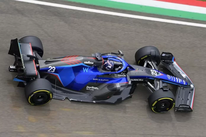 alex-albon-williams-fw44-1