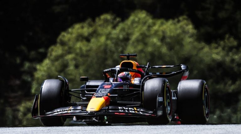 Verstapens ātrākais Austrijas GP pirmajā treniņā