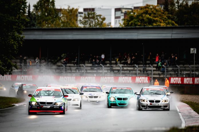 BMW 325 Baltijas autošoseja