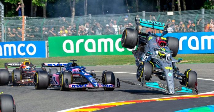 lewis-hamilton-goes-airborne-planetf1-1200x630 Hamiltons Alonso