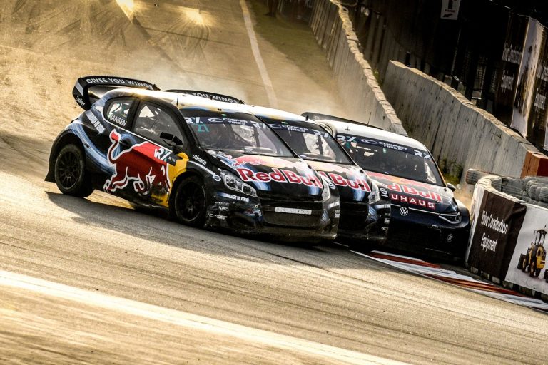 Haotiskā ‘World RX’ finālā Barselonā pirmo uzvaru šosezon izcīna Timijs Hansens