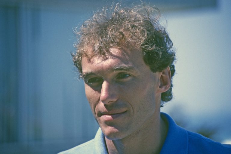 Miris bijušais F1 braucējs Filips Streifs