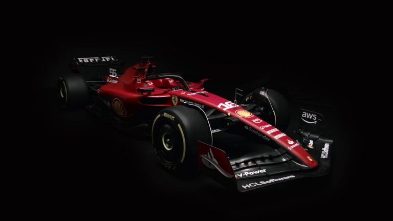 Ferrari jaunā modeļa SF-23 prezentācija Valentīna dienā [FOTO]