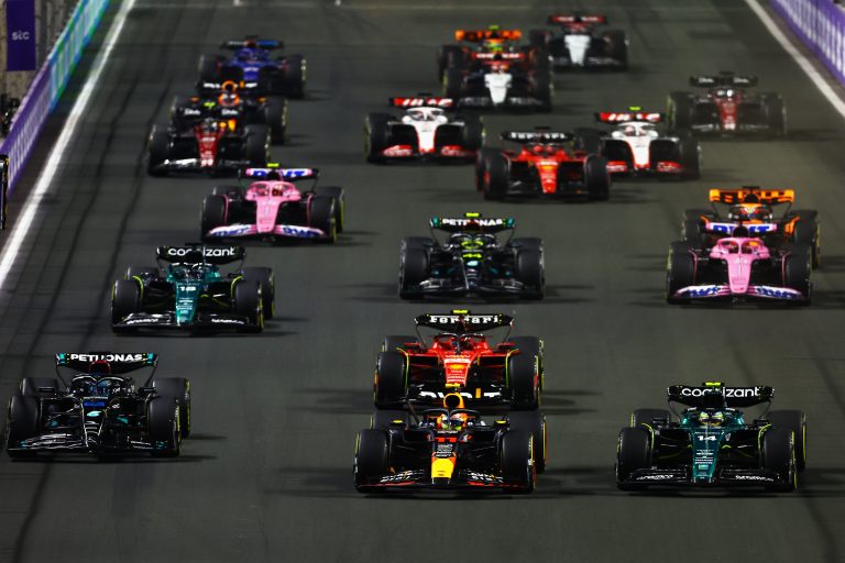 F1 skatītājus gaida pārmaiņas – Viaplay pametīs Latvijas tirgu