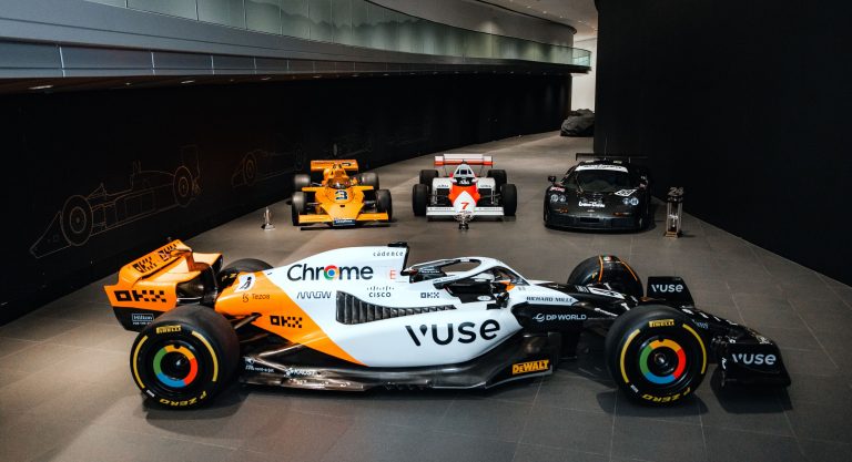 ‘McLaren’ nākamajos F1 posmos startēs ar īpaša krāsojuma formulām