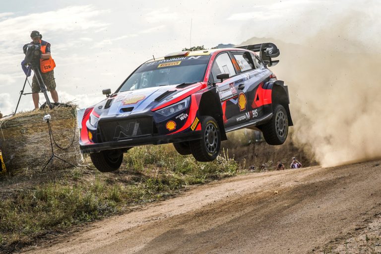 Tjērī Noivils Sardīnijas WRC