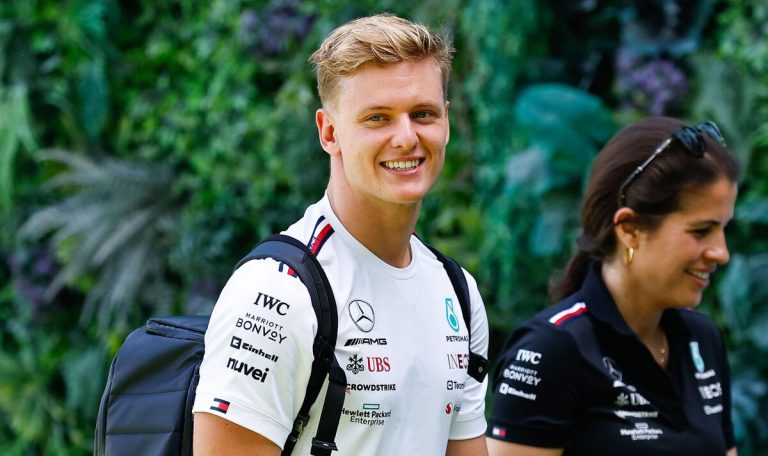 Šūmahers būtu gatavs startēt Sardženta vietā ‘Williams’ komandā