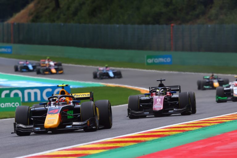 Enco Fitipaldi izcīna pirmo F2 uzvaru