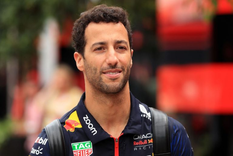 Rikjardo nomaina De Vrīsu ‘AlphaTauri’ komandā