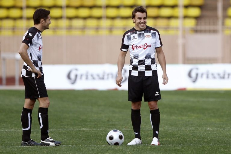 Kopienas stiprināšana ar sporta palīdzību: atklājiet daudzās priekšrocības