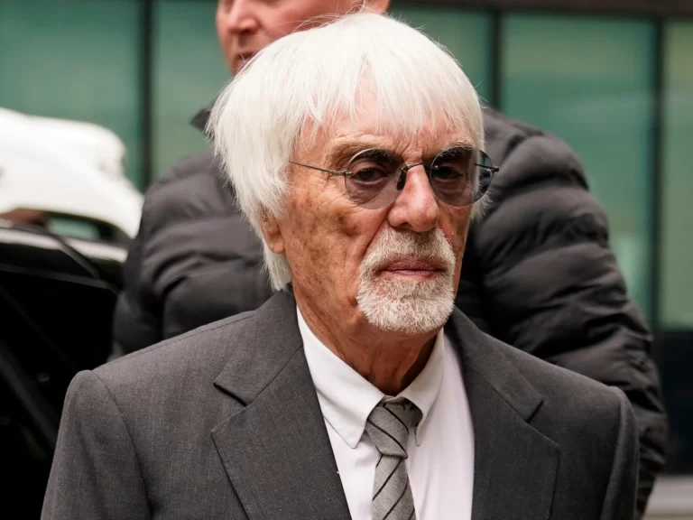 Eklstons “nespēj atcerēties” interviju, kuras rezultātā Felipe Masa vēršas tiesā