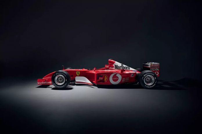 Ferrari F2001B izsolē