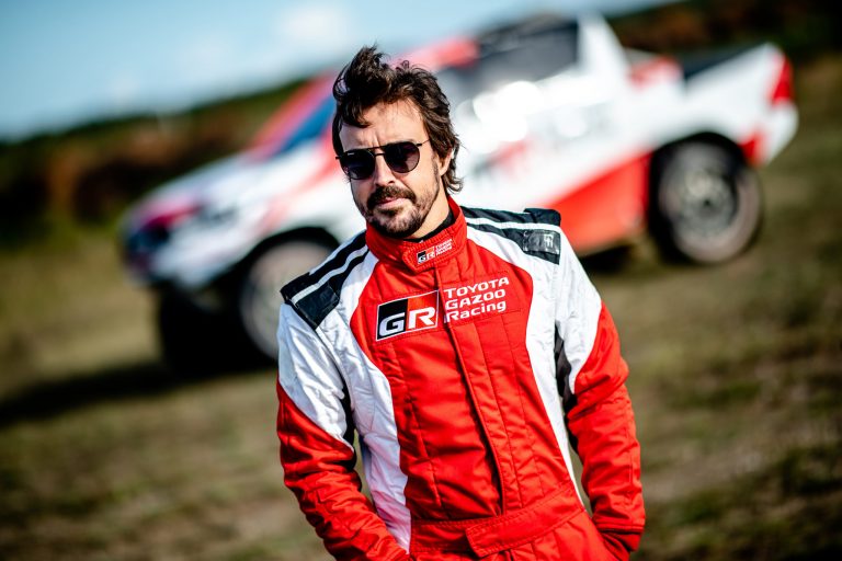Alonso plāno atgriezties Dakaras rallijā