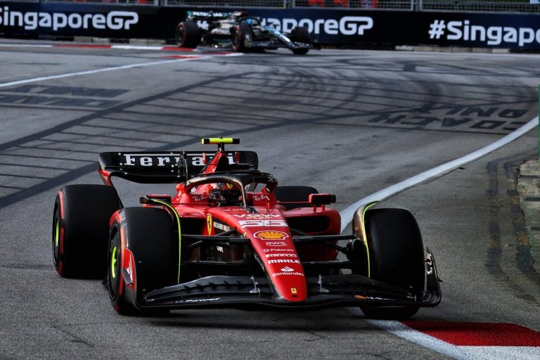 Saincs uzvar kvalifikācijā, ‘Red Bull’ piloti neiekļūst pēdējā kārtā