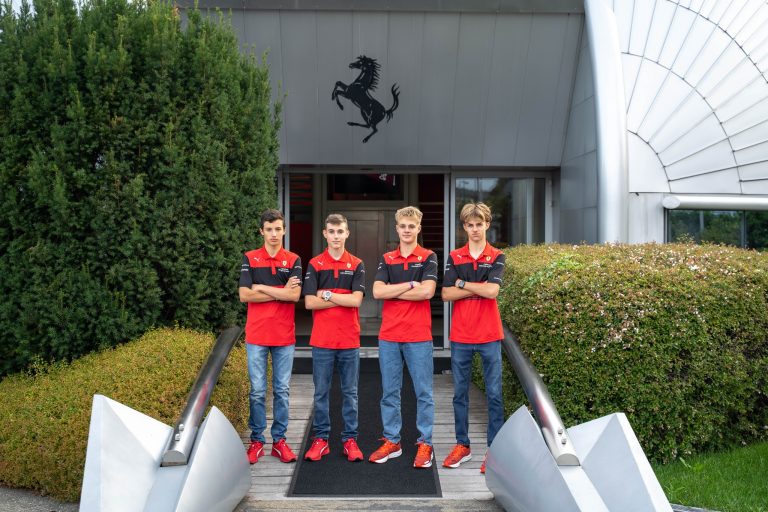 Štolcermanis arī šogad piedalās ‘Ferrari Driver Academy’ nometnē Maranello