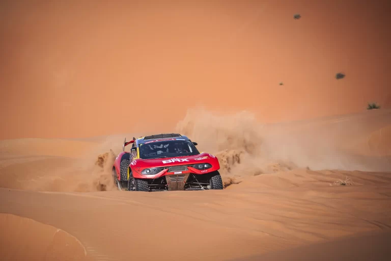 Lēbs uzvar maratonposmā, Saincs pārņem vadību, El Atijam neveiksme