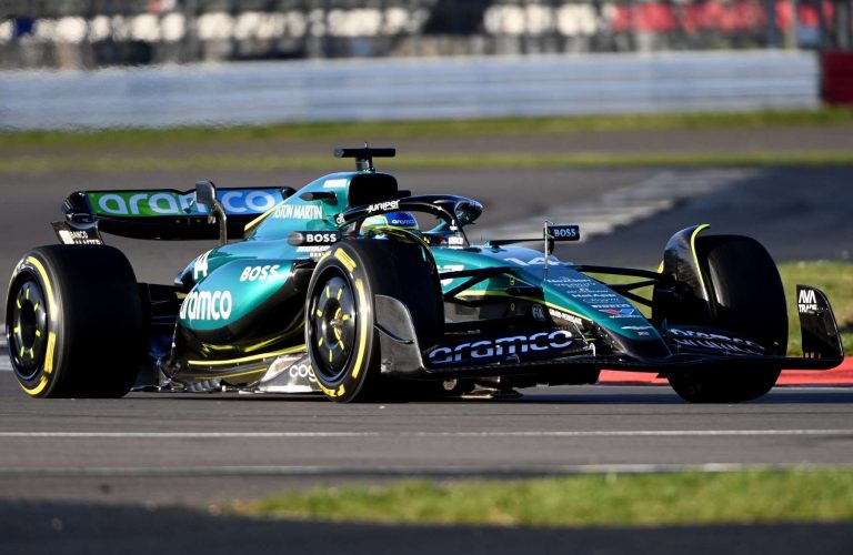 Trešdien startē F1 pirmssezonas testi