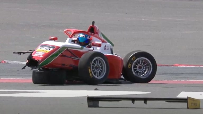 Štolcermanim liela avārija noslēdzošajā F4 braucienā Dubaijas trasē