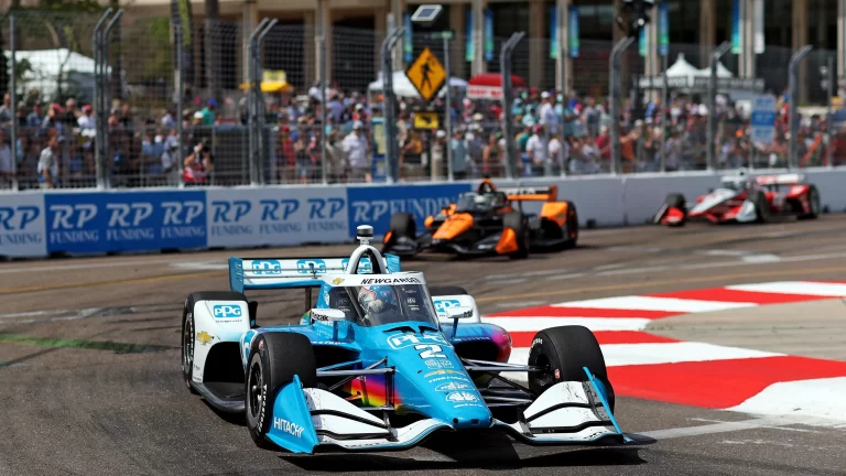 ‘Penske’ pilots Ņūgārdens uzvar ‘IndyCar’ pirmajā posmā Sentpītersbērgā