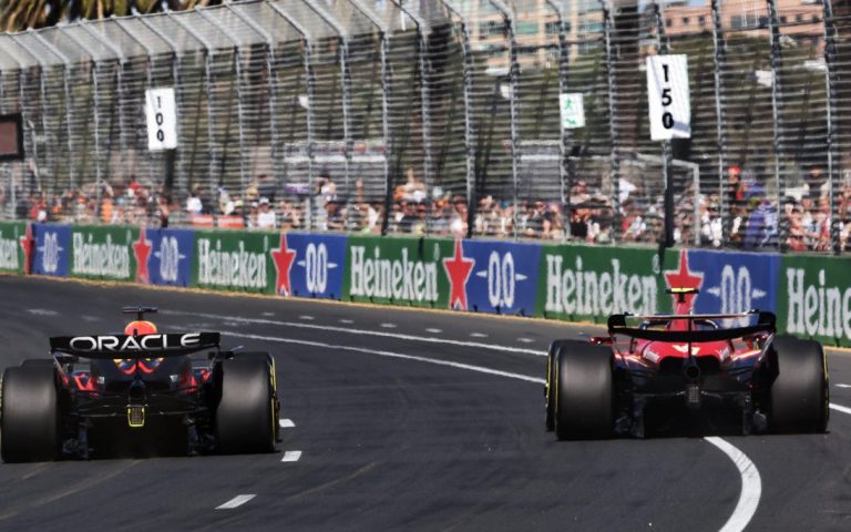 Peress: “Saincs Austrālijā uzvarētu arī tad, ja Verstapens neizstātos”