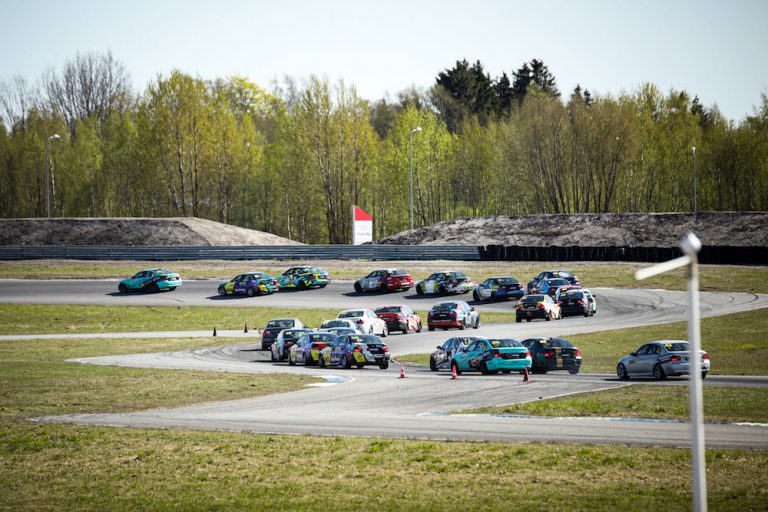 Ar Ričarda Šubecka dominanci noslēdzas Pērnavas BaTCC autošosejas sacensībās