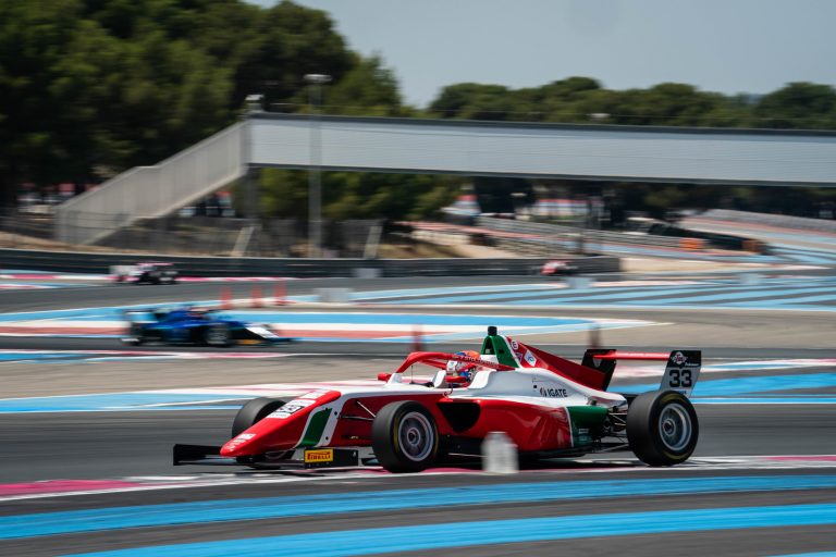 Štolcermanis pirmajā sacīkstē Francijā finišē ārpus ‘Top 10’