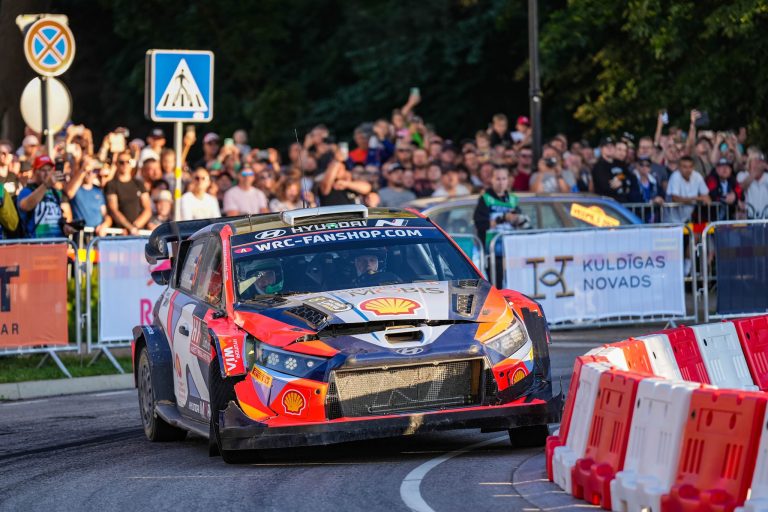 Strokšs: “Latvijas WRC rallija sarīkošanā piedalījās vairāk nekā 2000 cilvēku”