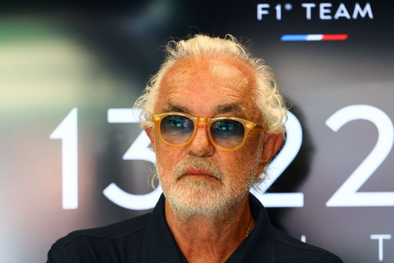 Eklstons: “Briatore ir bandīts, kas ‘Alpine’ komandai šobrīd nepieciešams”