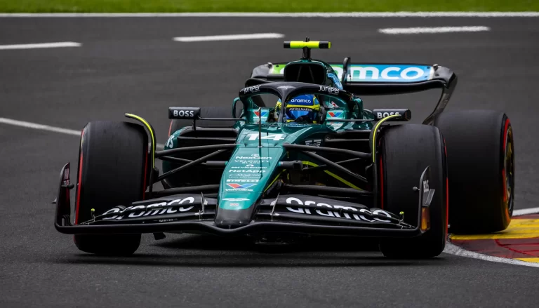 Alonso F1 karjeru varētu beigt 2026. gadā, prognozē Briatore