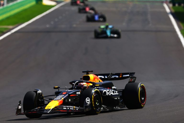 Kuri F1 piloti ir vistuvāk starta vietu sodiem?