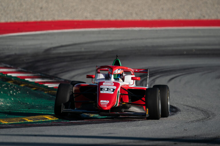 Štolcermanis iegūst septiņas pozīcijas un kāpj uz debitantu pjedestāla