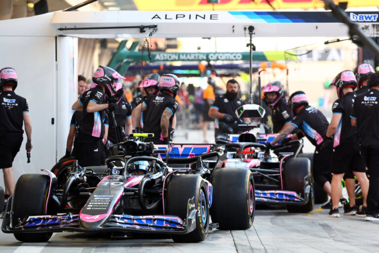‘Renault’ izlemj slēgt savu F1 dzinēju programmu