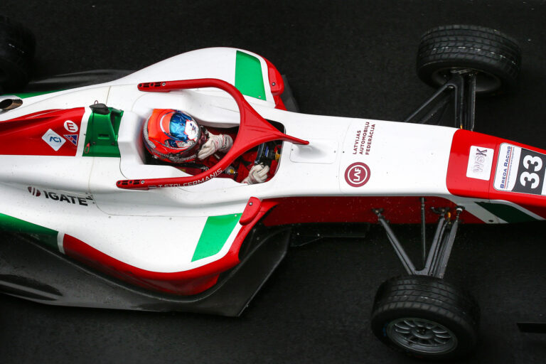 Štolcermanis kvalifikācijas braucienos Moncā paliek ārpus ‘Top 10’