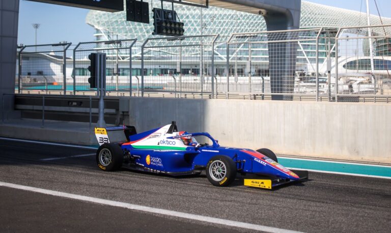 Štolcermanis viens no ātrākajiem F4 kvalifikācijas braucienos Abū Dabī