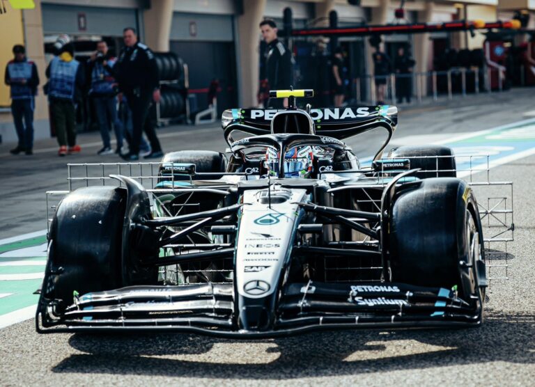 Antonelli ātrākais oficiālo F1 testu pirmajā sesijā