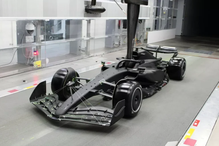 FIA gatava uzņemt F1 čempionātā 12. komandu