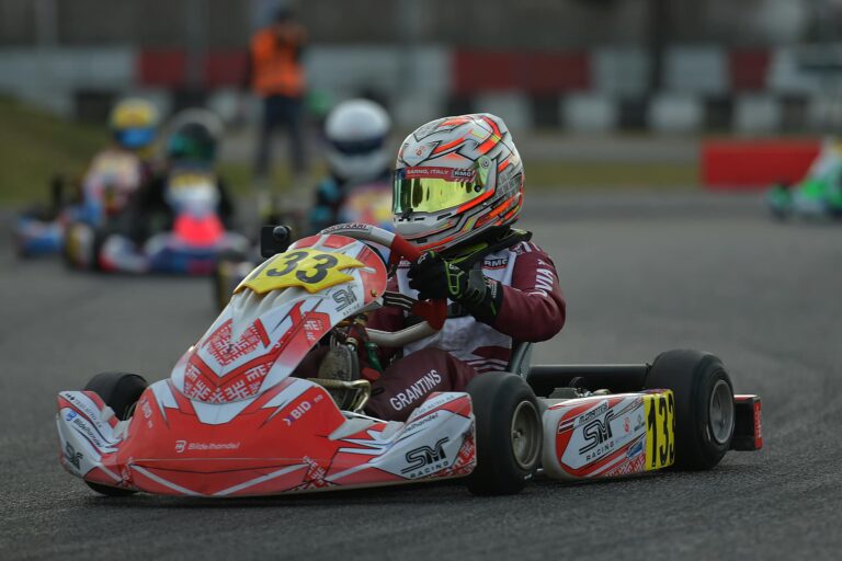 Latviešu kartingisti aizvadījuši ‘Rotax Max Challenge’ ziemas čempionātu