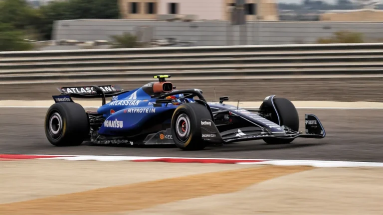 F1 testos ātrāko laiku uzrāda Saincs ar ‘Williams’ formulu